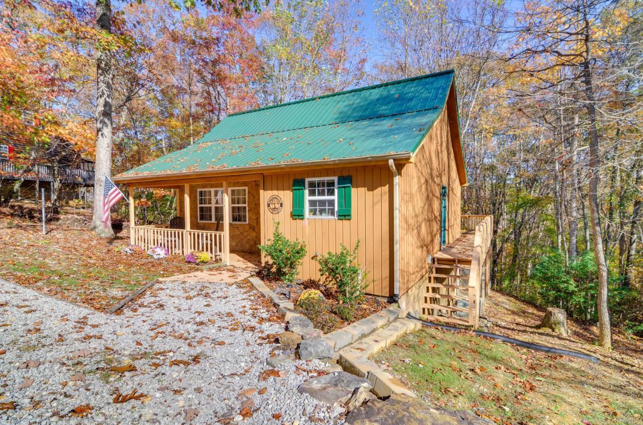 Burnside Resort Cabin With Hot Tub And Outdoor Spots! Екстер'єр фото